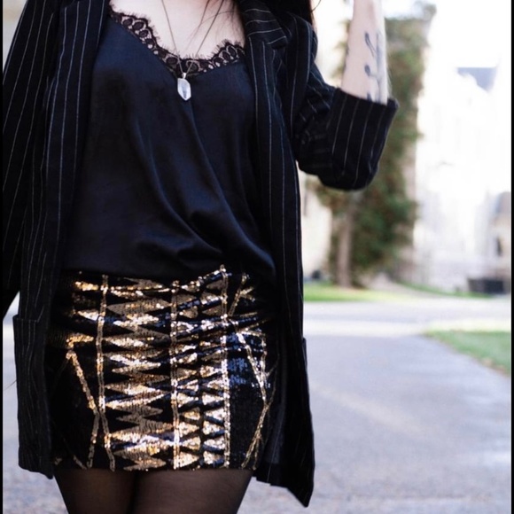 Crystal K - gold and black sequin mini skirt - - Picture 2 of 8